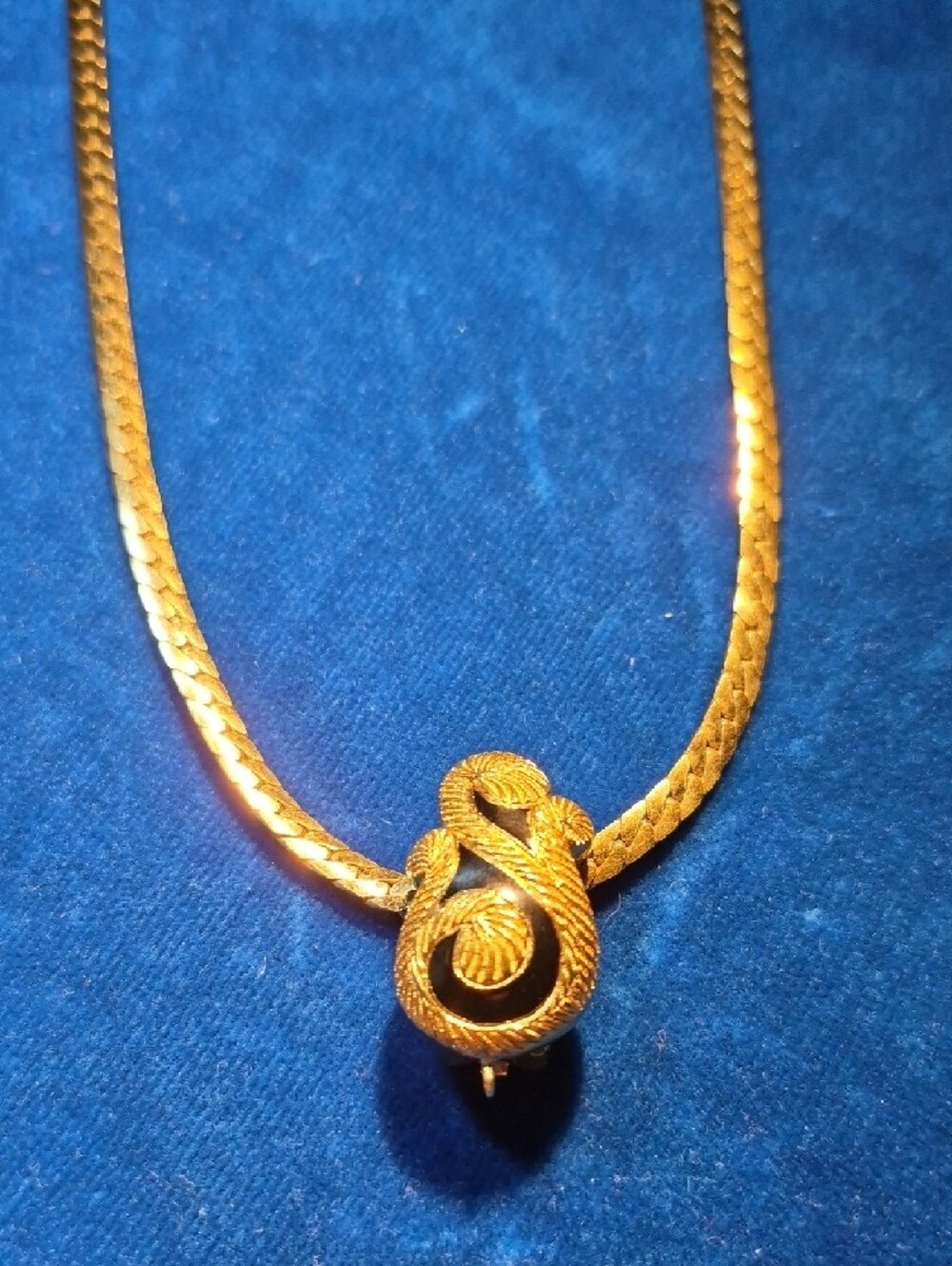 Vintage Christian Dior single earring - Picture 6 of 6